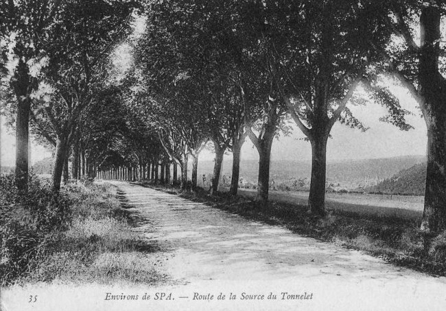 Carte postale : la route du Tonnelet vers 1900